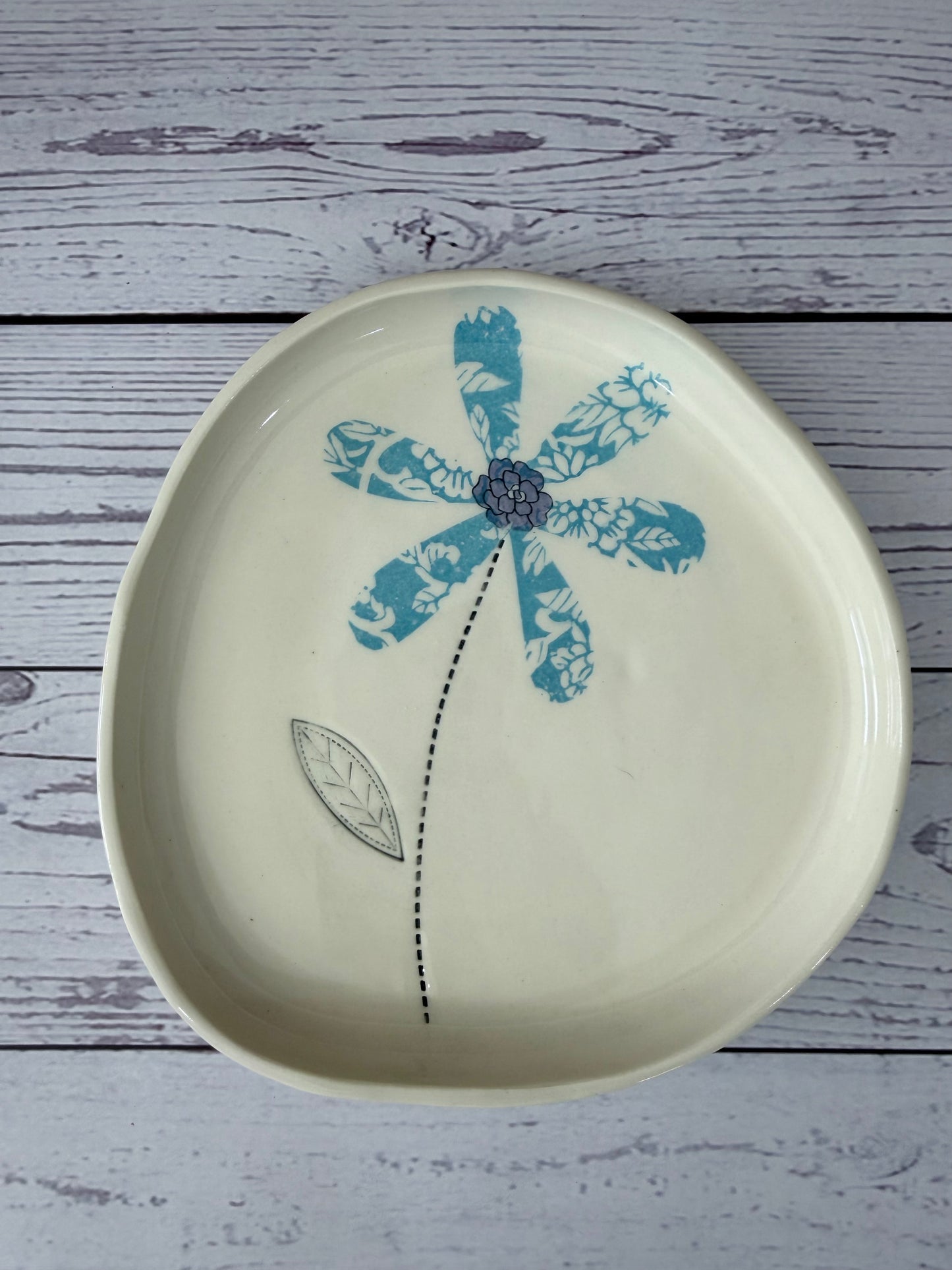 Large Flower Trinket