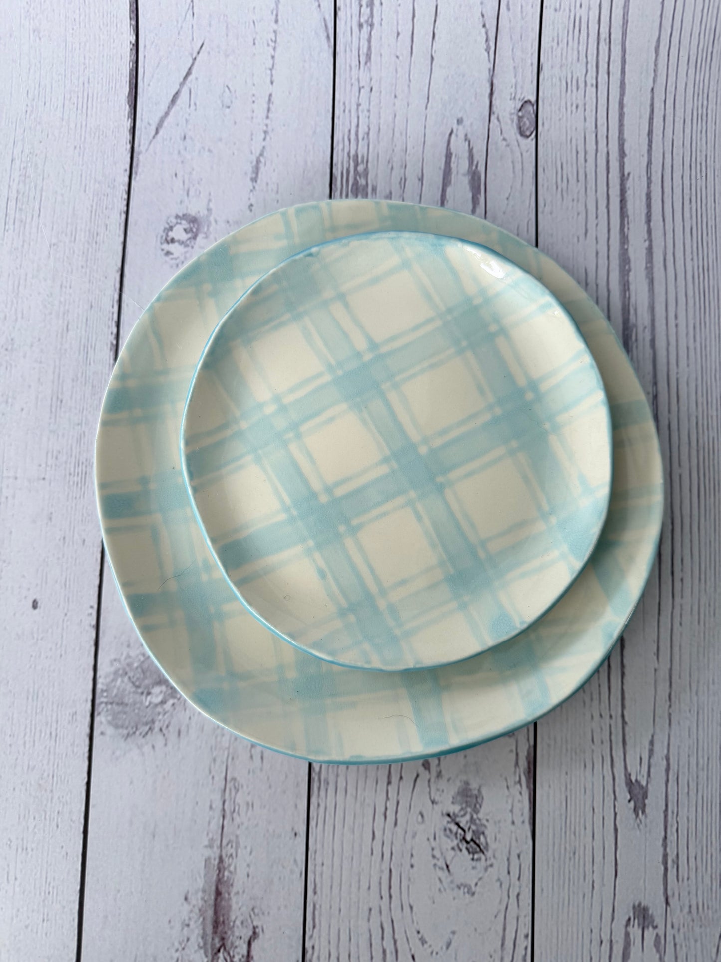 Blue tartan plate set