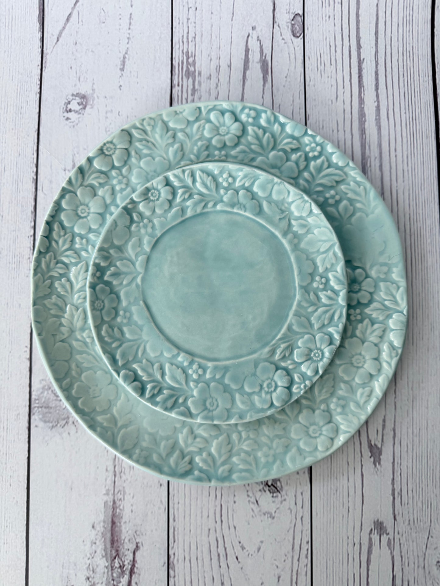 Vintage baby blue plate set