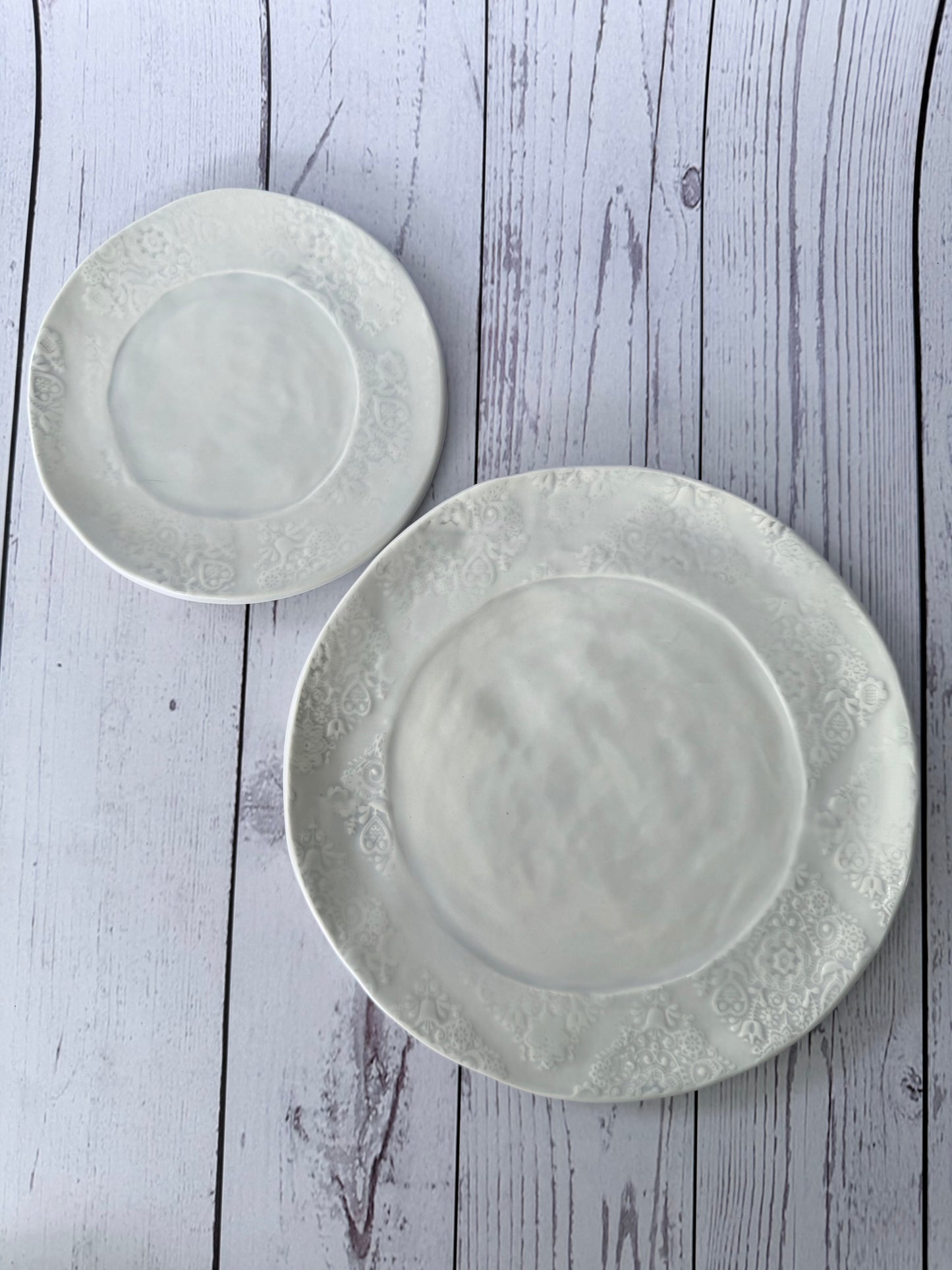 Blue snowflake plate set