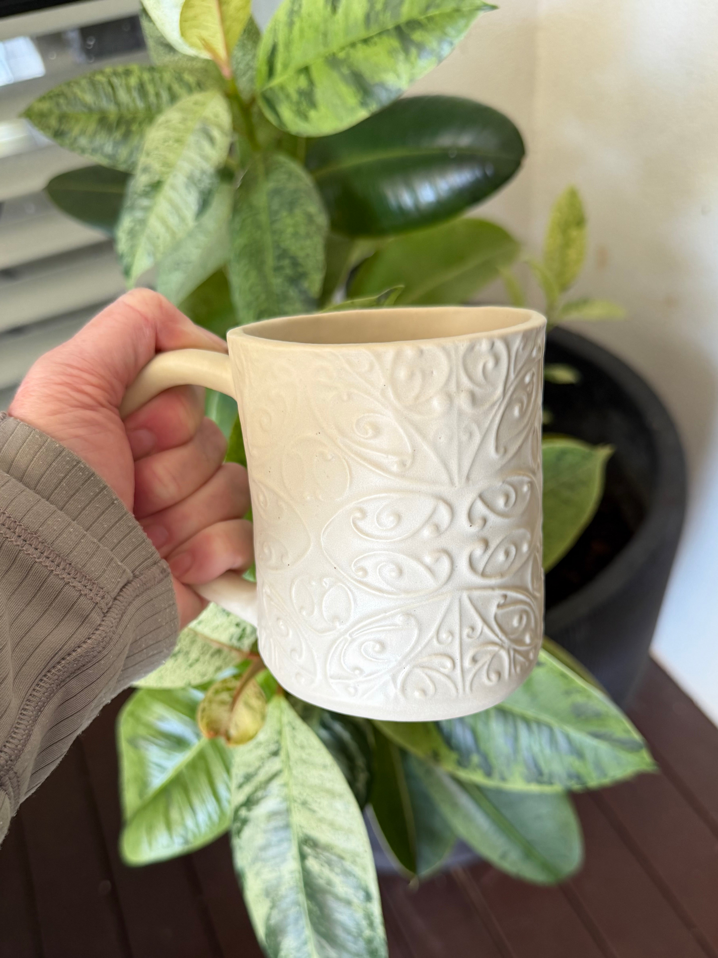Creamy White Māori designed mug