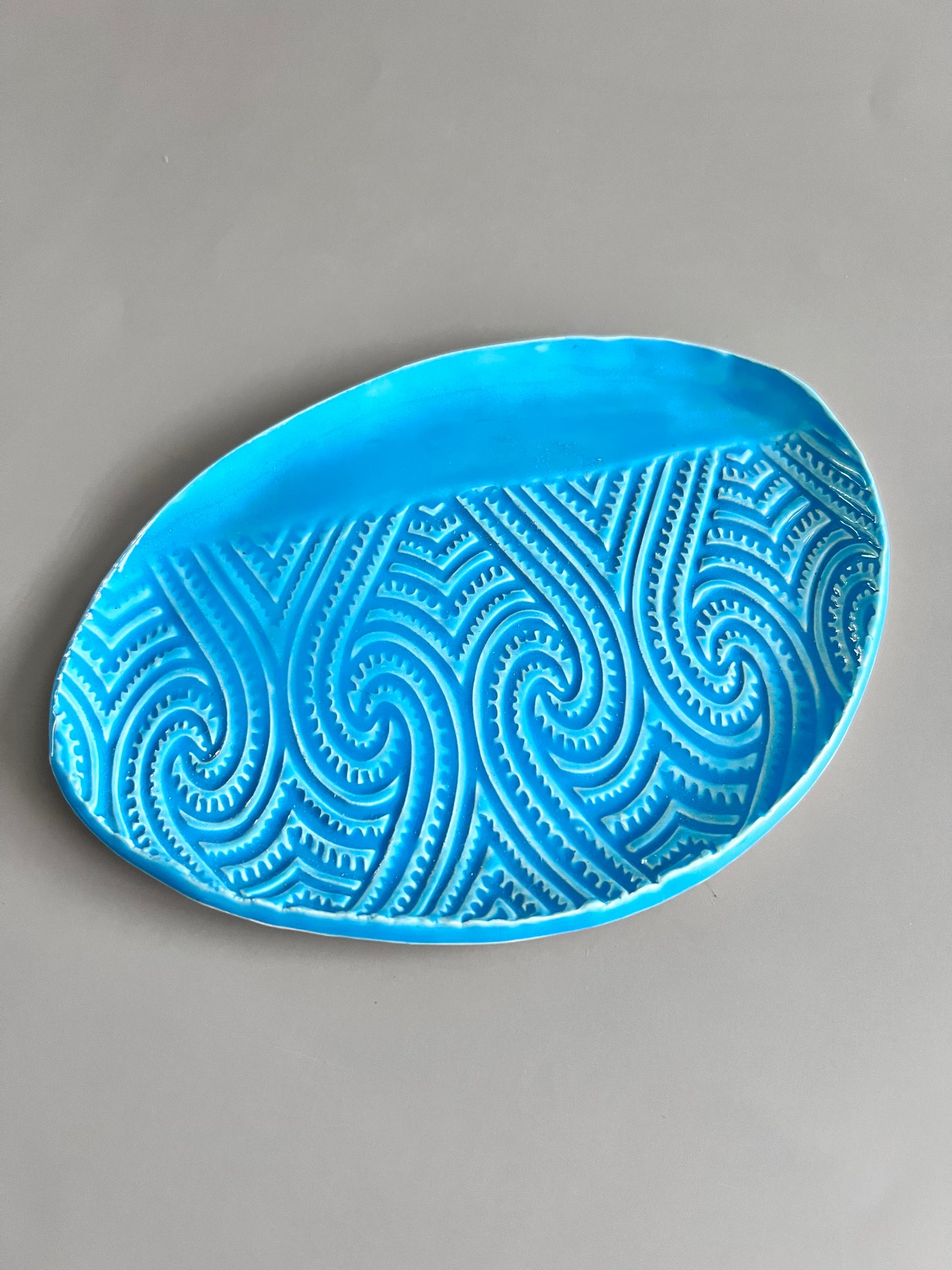Blue Māori design trinket